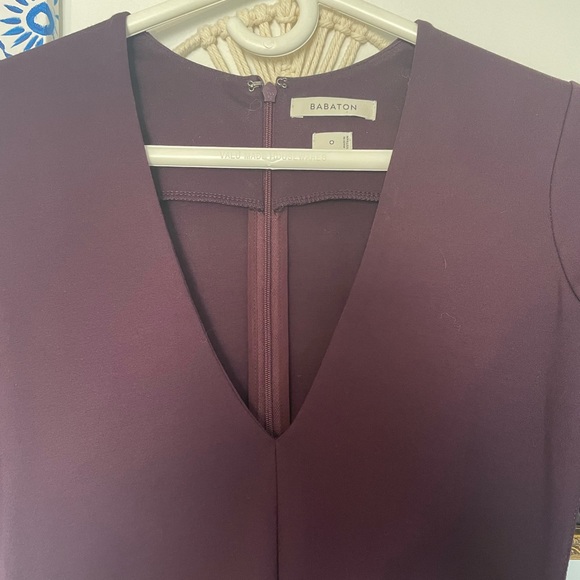 Stunning Deep Purple Fitted Babaton Dress - Picture 3 of 5